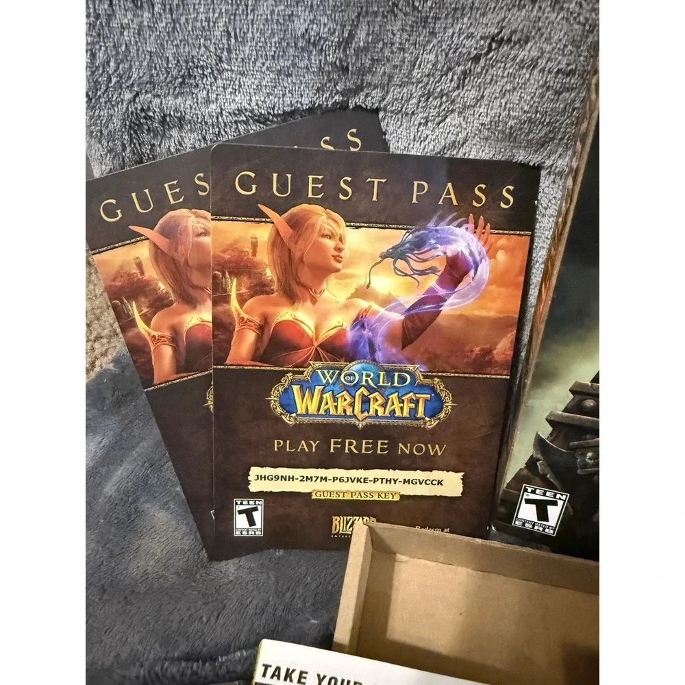 WarCraft III Battle Chest PC Big Box‎ 2003 Teen Game Books Collectible